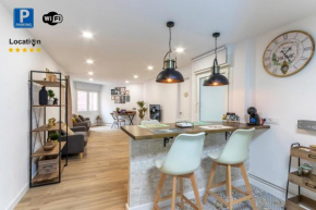 Apt in the Old Town with cool Terrace!! Private Parking
